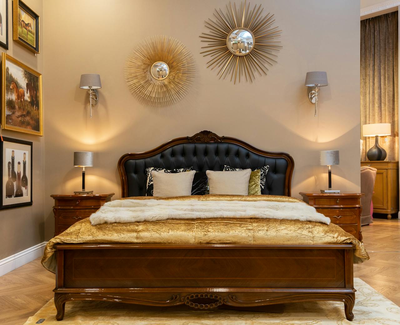 hero-img-01 Elegant bedroom with classic decor and luxury furnishings, perfect for a luxury home or hotel.